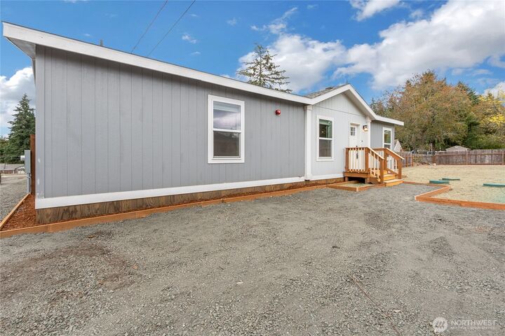 Property Photo: 2809 NE Stone Way WA 98310