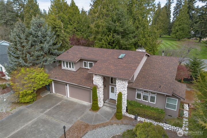 Property Photo:  213  Sunset Place  WA 98382 