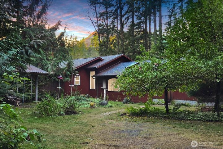 Property Photo: 701 Mineral Hill Road WA 98355