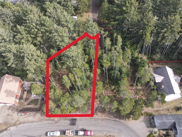 Property Photo: 1103 300th Place WA 98640