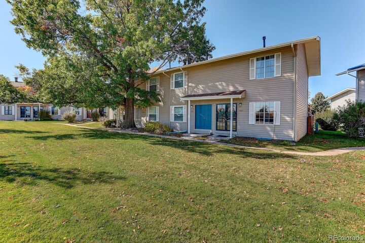 Property Photo: 1925 S Peoria Street CO 80014