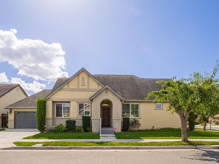 443 Vivienne Drive  Watsonville CA 95076 photo