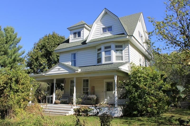 Property Photo:  221 South Winsted Street  WI 53588 