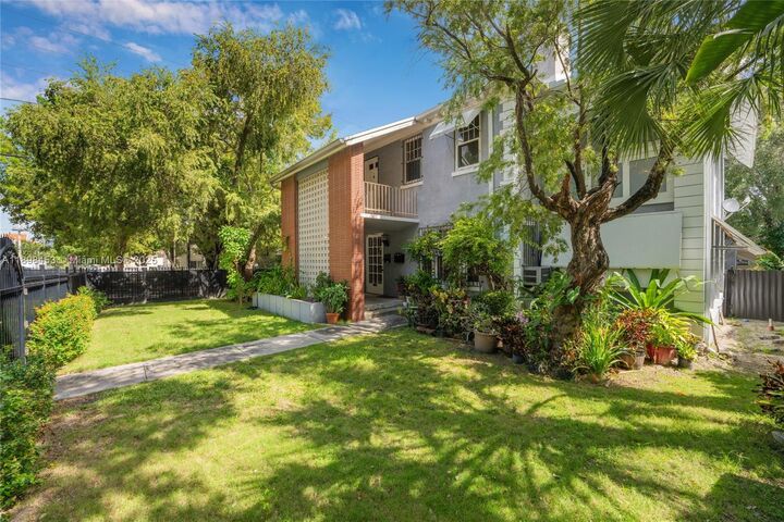 405 SW 11th Ave  Miami FL 33130 photo