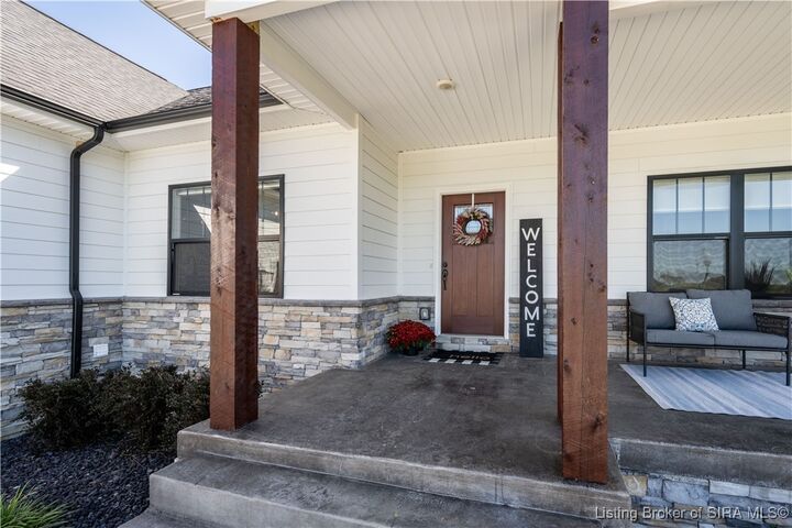 Property Photo: 1719 Champions Pointe Parkway IN 47126