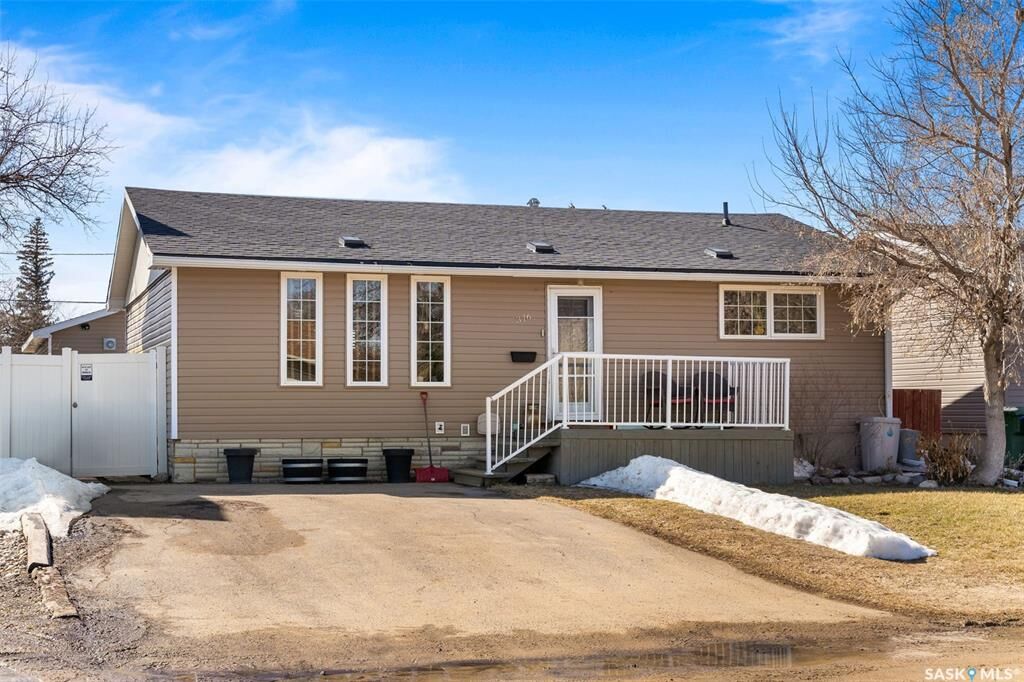 Property Photo: 316 Elder Street SK S0G 3W0