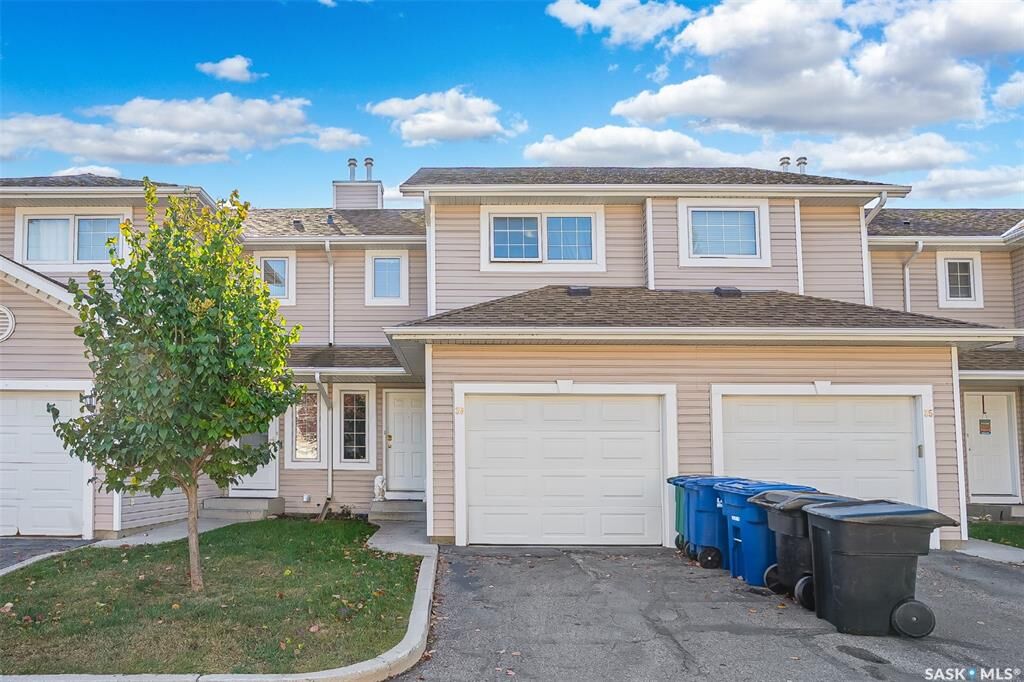 Property Photo: 215 Pinehouse Drive 36 SK S7K 6N9