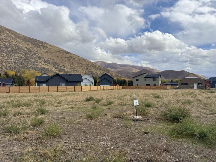 Property Photo:  290 San Badger Dr  ID 83333 