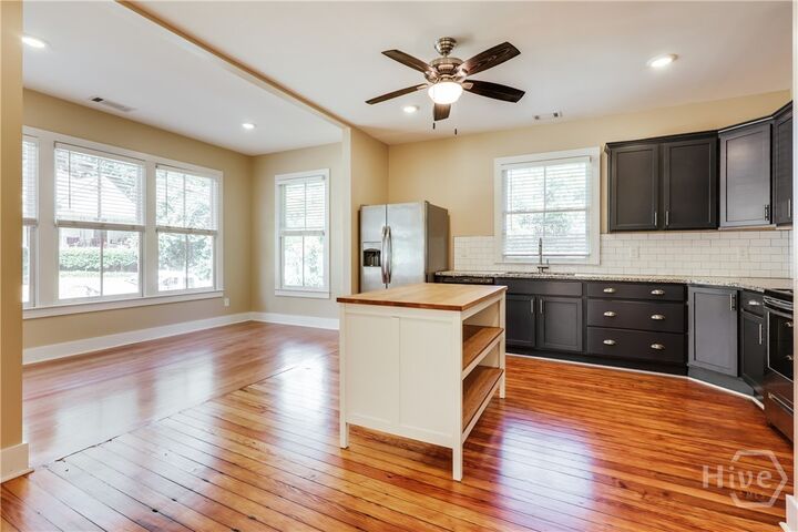 Property Photo:  143 Barrow St  GA 30601 