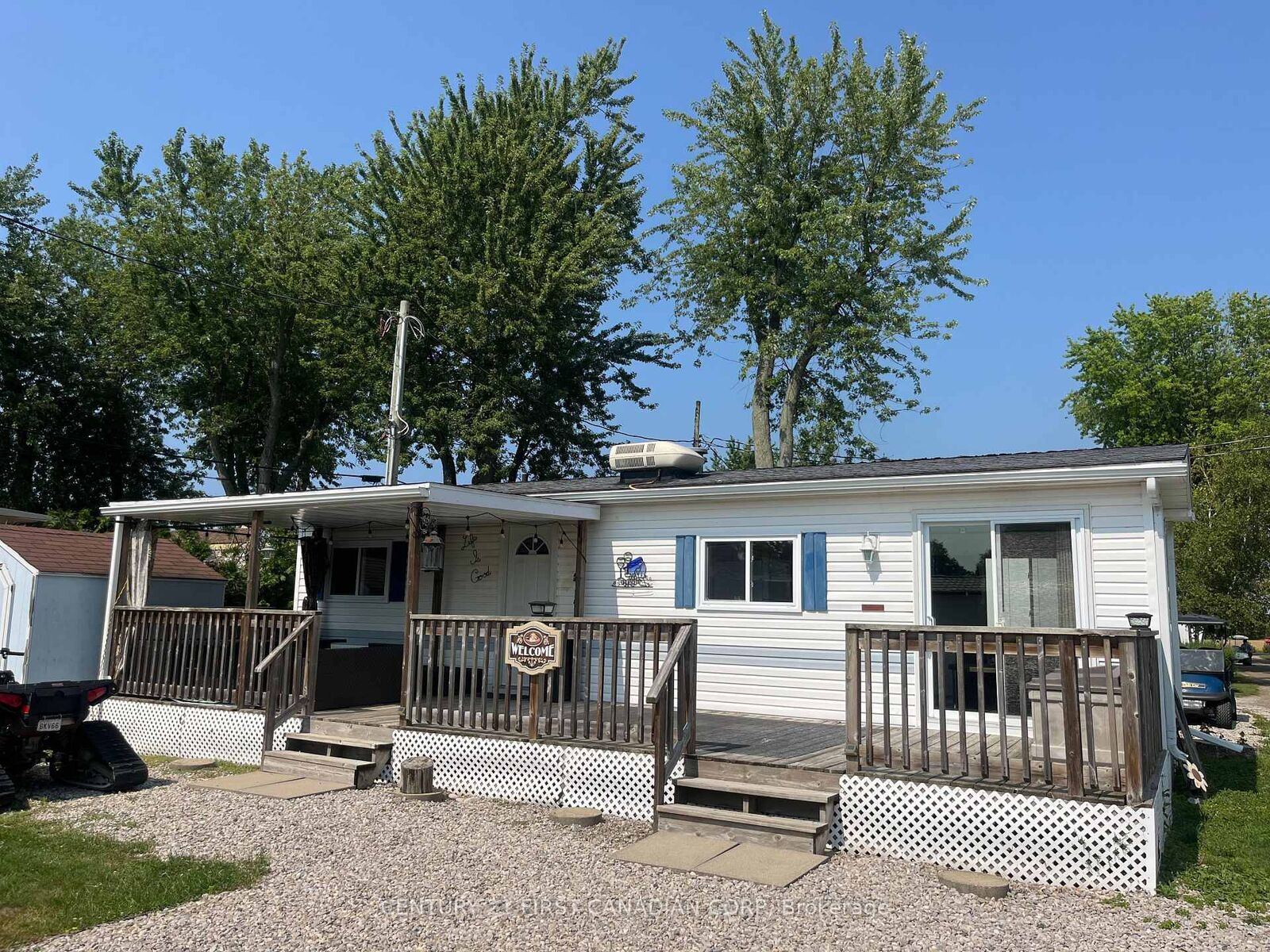 Property Photo:  13 St. Lucia Lane  ON N0M 1N0 