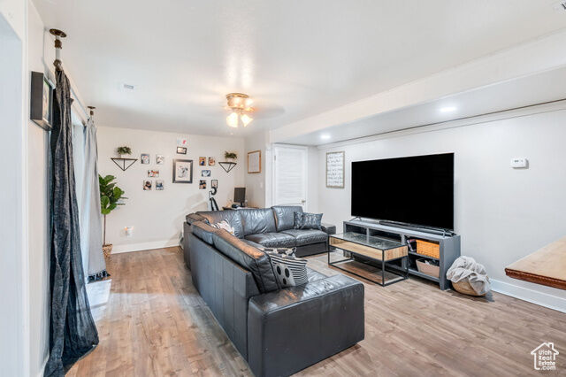 Property Photo:  1661 Willowbrook Dr  UT 84604 