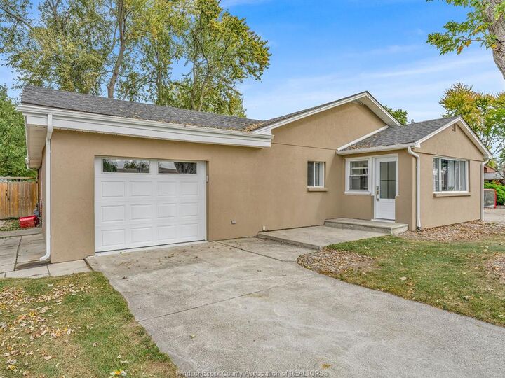 Photo de la propriété: 1212 Faith Drive ON N0R 1A0