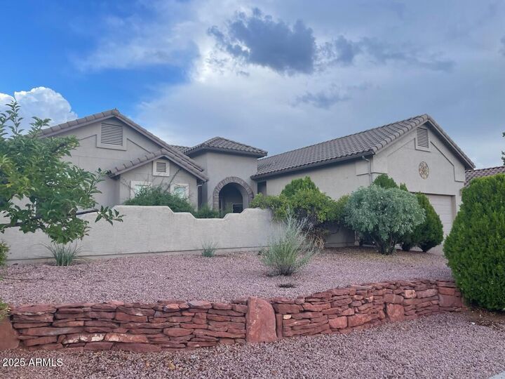 Property Photo: 5715 E La Privada Drive AZ 86325