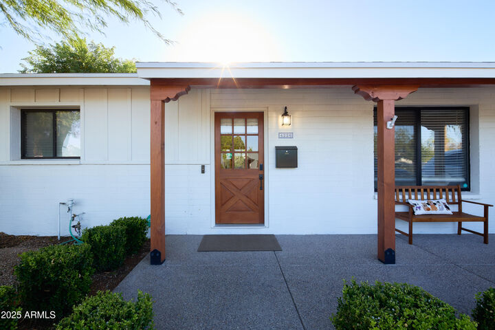 Property Photo:  4226 N 84th Place  AZ 85251