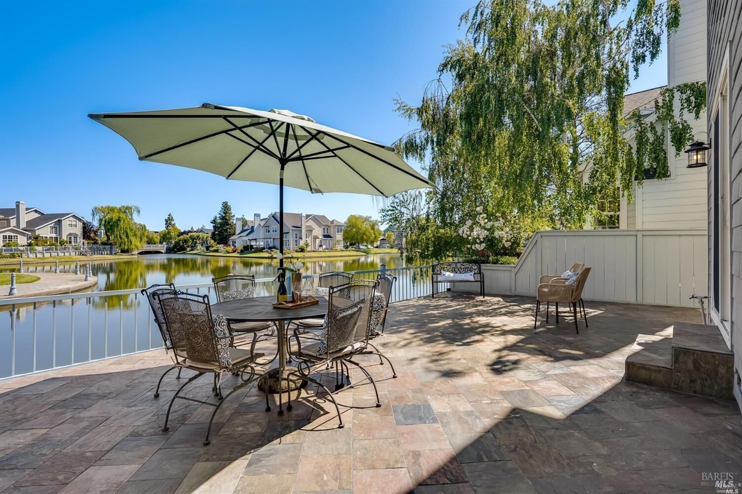 Property Photo: 13 Waterside Circle CA 94903