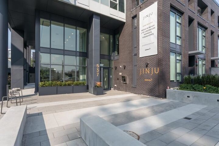 Property Photo:  537 Cottonwood Avenue 2906  BC V3J 0S4