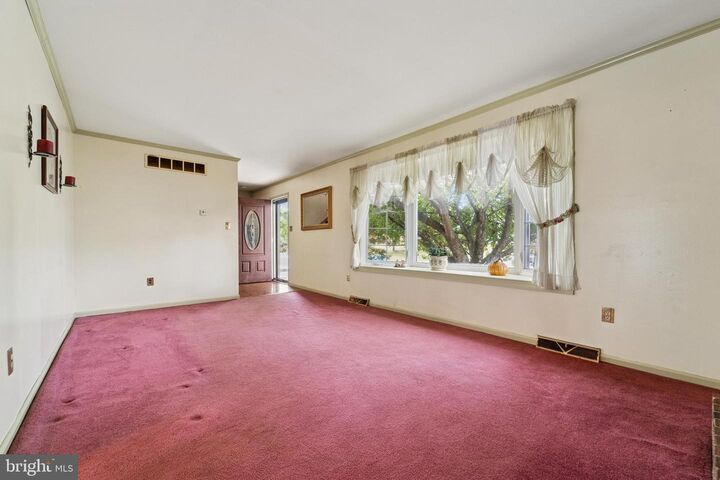 Property Photo: 505 Schick Road PA 19014