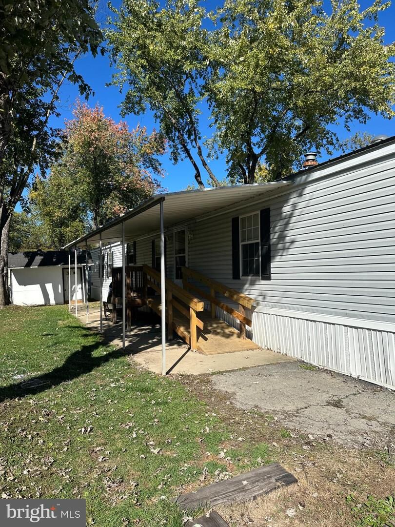 Property Photo:  61 Aspen Street  PA 17844 