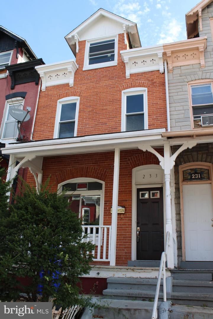 Property Photo: 233 Pear Street PA 19601