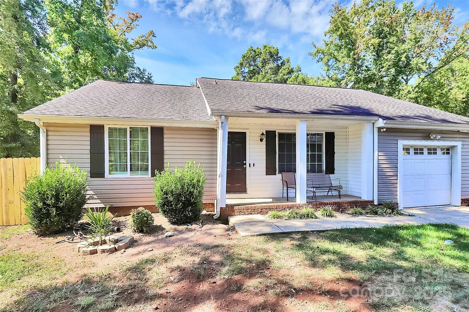 Property Photo: 11429 Antebellum Drive NC 28273