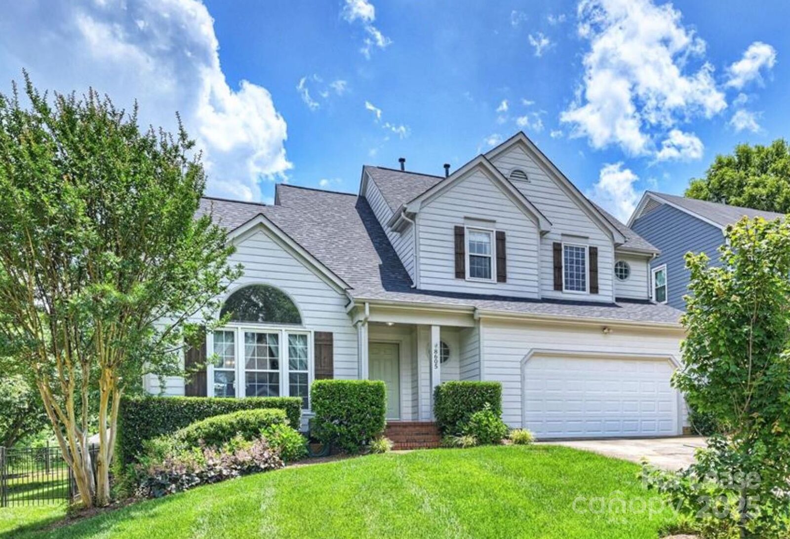 Property Photo:  8605 Tamarron Drive  NC 28277 