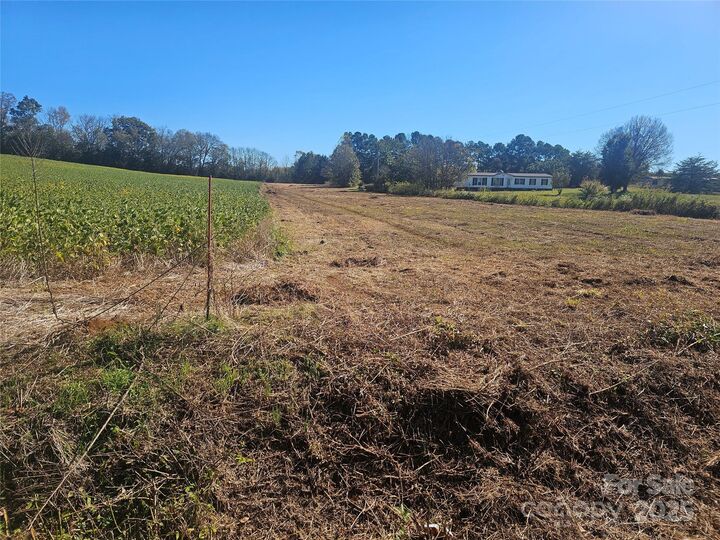 Property Photo: 1023 Mount Vernon Road NC 27054