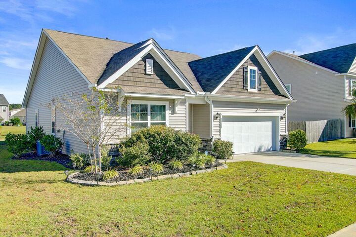 Property Photo:  2720 Harmony Lake Drive  SC 29455