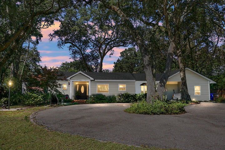 544 Fort Johnson Road  Charleston SC 29412 photo