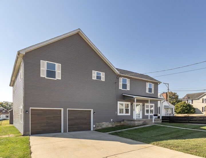 1408 E Wheeling Street  Lancaster OH 43130 photo