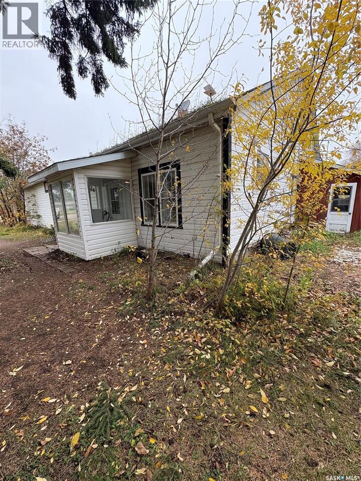 Property Photo:  107 Main Street  SK S0A 1K0 