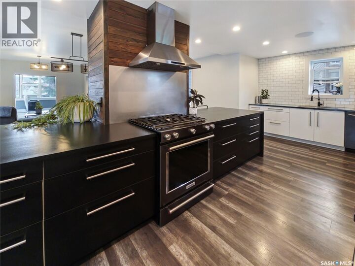 227 H Avenue S  Saskatoon SK S7M 1W1 photo