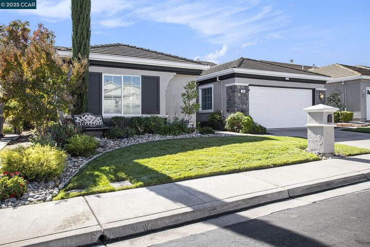 Property Photo: 1532 Carlton Way CA 94513