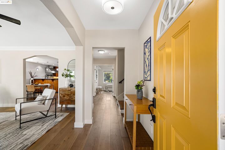 Property Photo:  5 Virginia Garden  CA 94702 