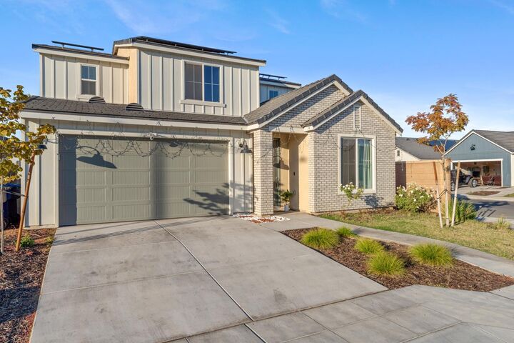 Property Photo:  7020 W Holland Avenue  CA 93723