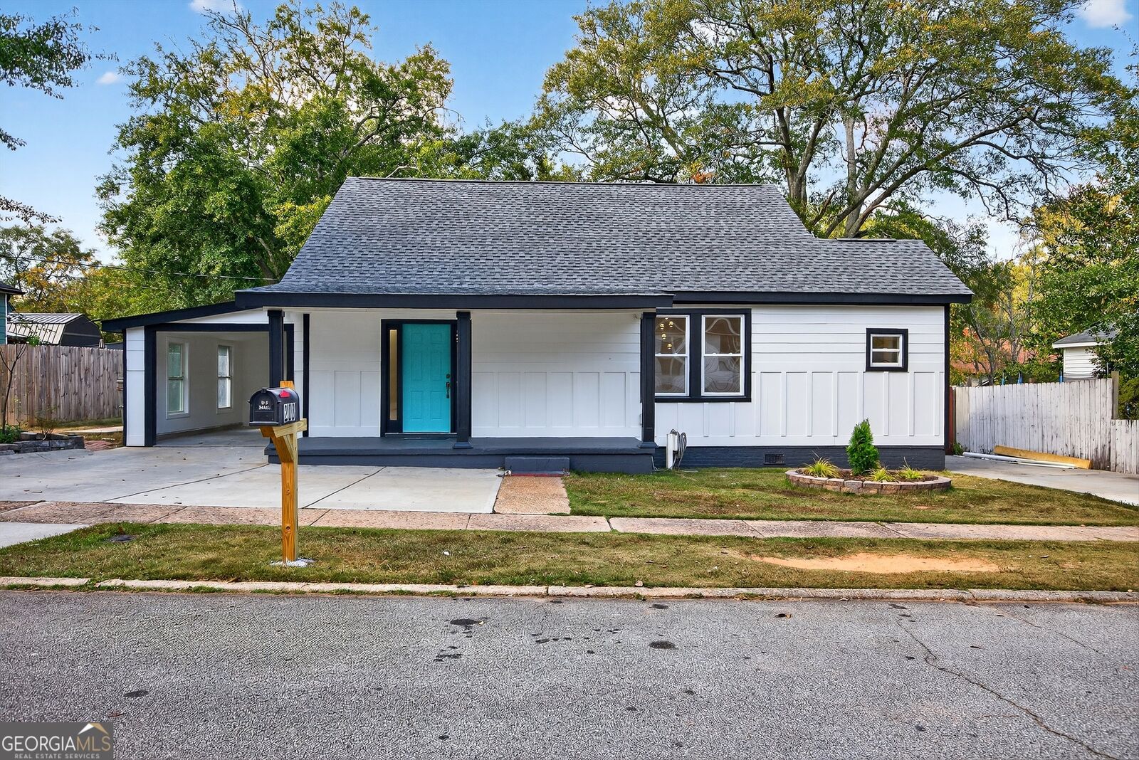 Property Photo: 208 Royal Avenue GA 30230