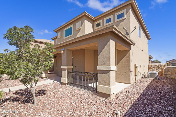 Property Photo: 2140 Thomas Lackland Street TX 79938