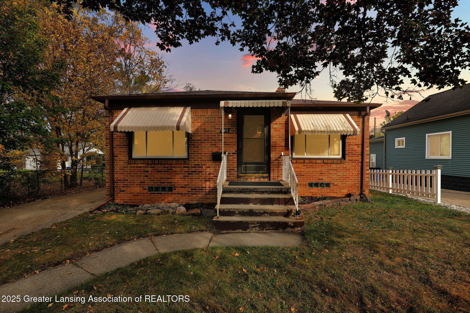 Property Photo:  2011 Clifton Avenue  MI 48910 