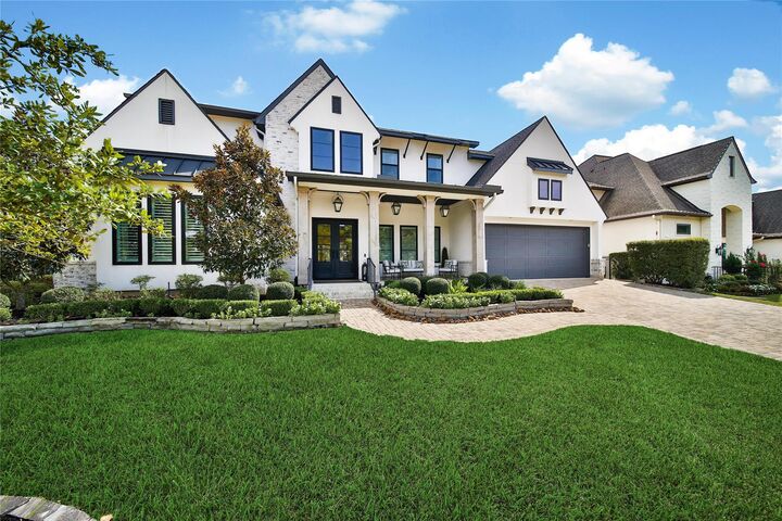 Property Photo: 10 Peerless Point Place TX 77375