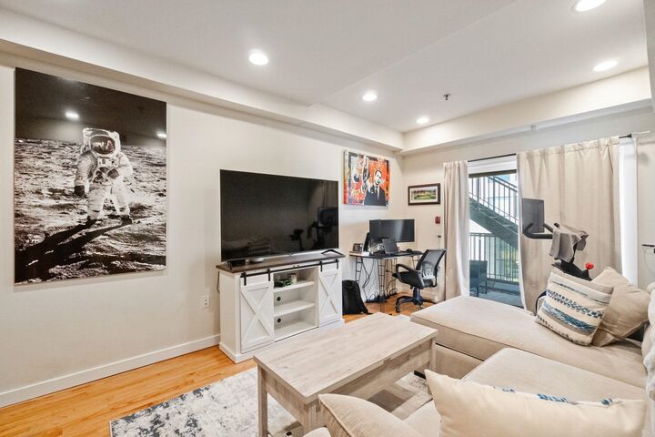 Property Photo:  412 Monroe St 8  NJ 07030 