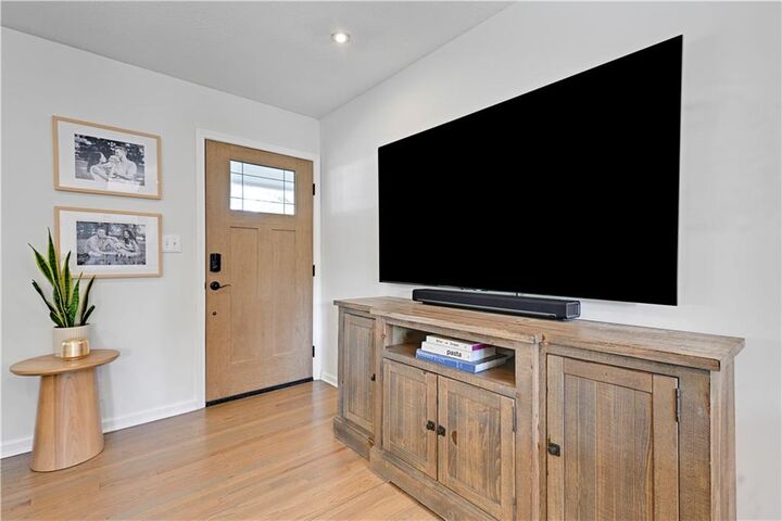 Property Photo:  6411 W 77th Terrace  KS 66204