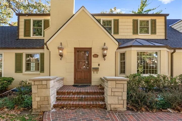 Property Photo: 2501 W 64th Street KS 66208