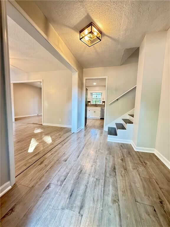 Property Photo:  504 S Cardinal Drive  KS 66062