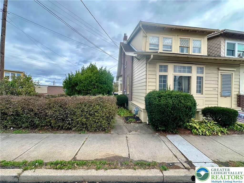 Property Photo: 1009 Lehigh Street 1001 PA 18103