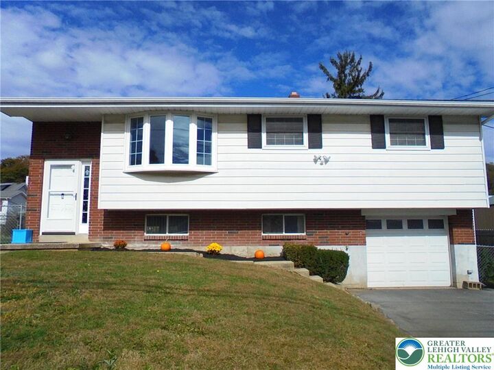 1217 Salisbury Road  Allentown City PA 18103 photo
