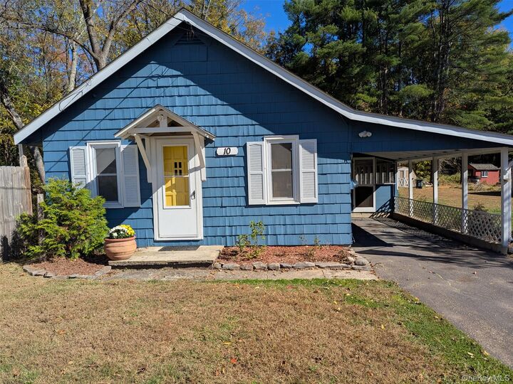 Property Photo:  10 Hickory Avenue  NY 12771