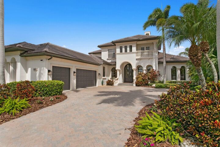 Property Photo: 3619 Hawk Island Drive FL 34208