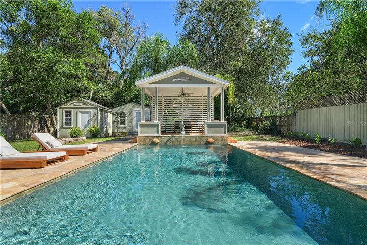 Property Photo:  509 Faulkner Street  FL 32168