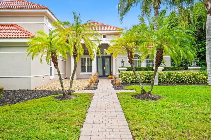 Property Photo:  1803 Glenbay Court  FL 34786