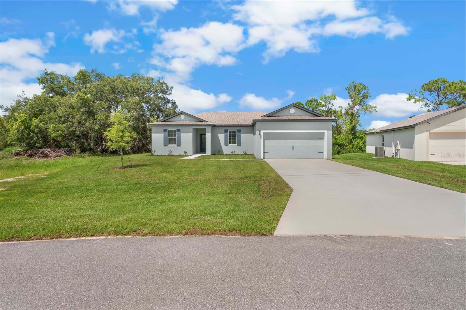 Property Photo: 322 Amberjack Court FL 34759