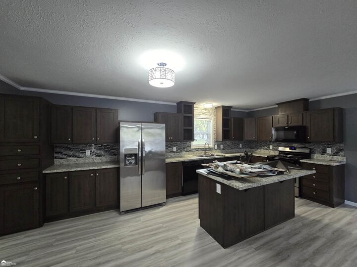 Property Photo: 4101 S Sheridan Road 132 MI 48449